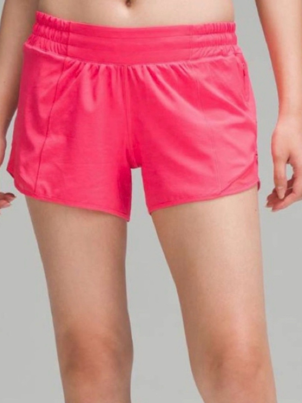 EUC lululemon athletica Women's Hotty Hot Shorts - low rise 10 - Lipgloss